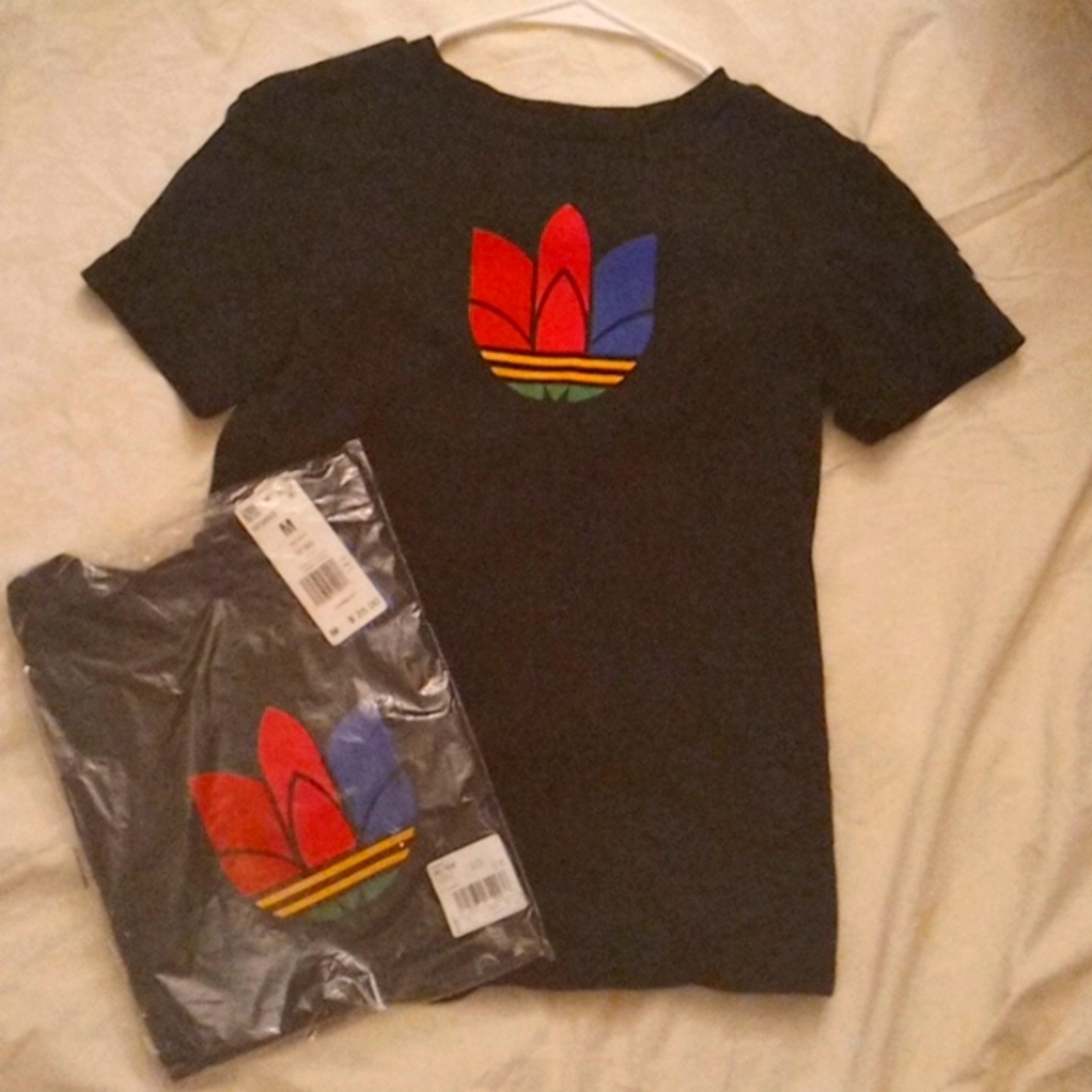 Boys or girls Adidas tee